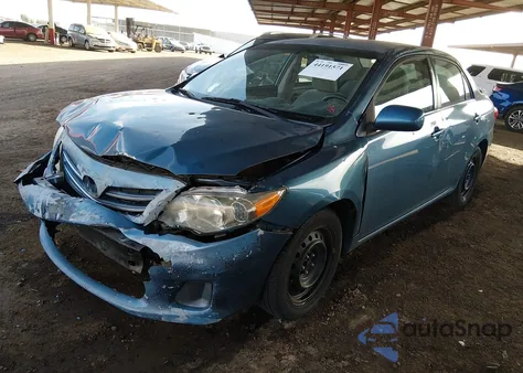 2013 Toyota Corolla Le z USA, uszkodzony, nr VIN 5YFBU4EE1DP186636